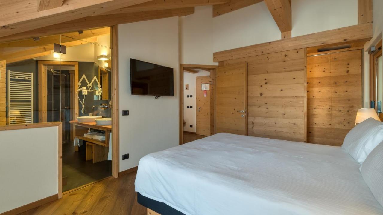 Maribel Hotel 마돈나 디 캄필리오 외부 사진