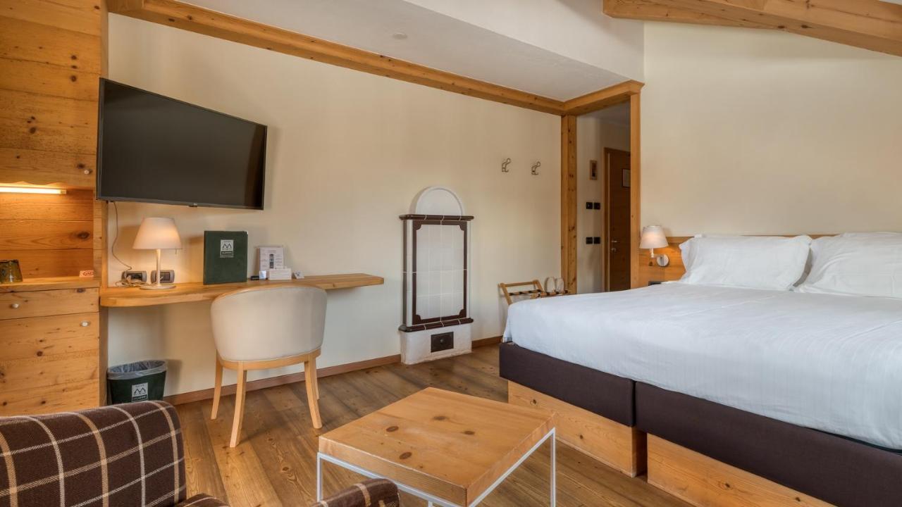 Maribel Hotel 마돈나 디 캄필리오 외부 사진
