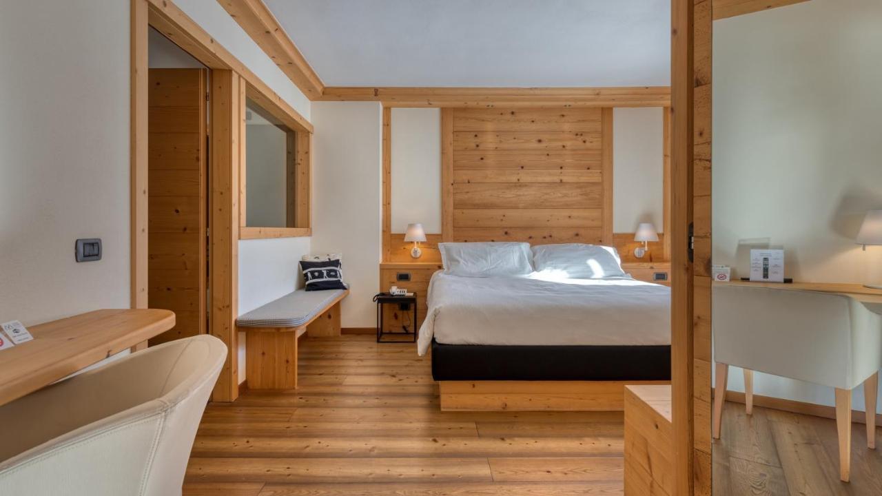 Maribel Hotel 마돈나 디 캄필리오 외부 사진
