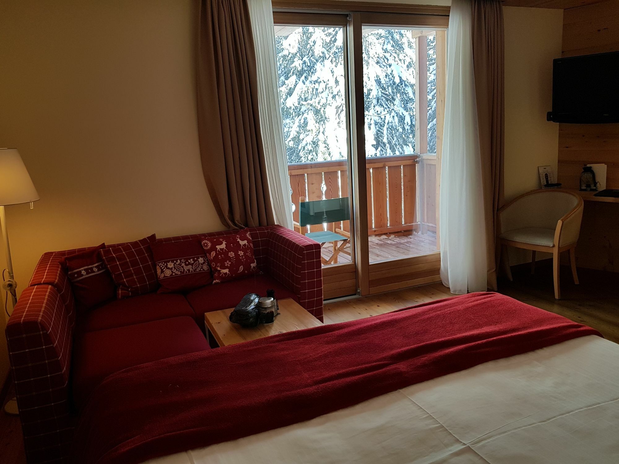 Maribel Hotel 마돈나 디 캄필리오 외부 사진
